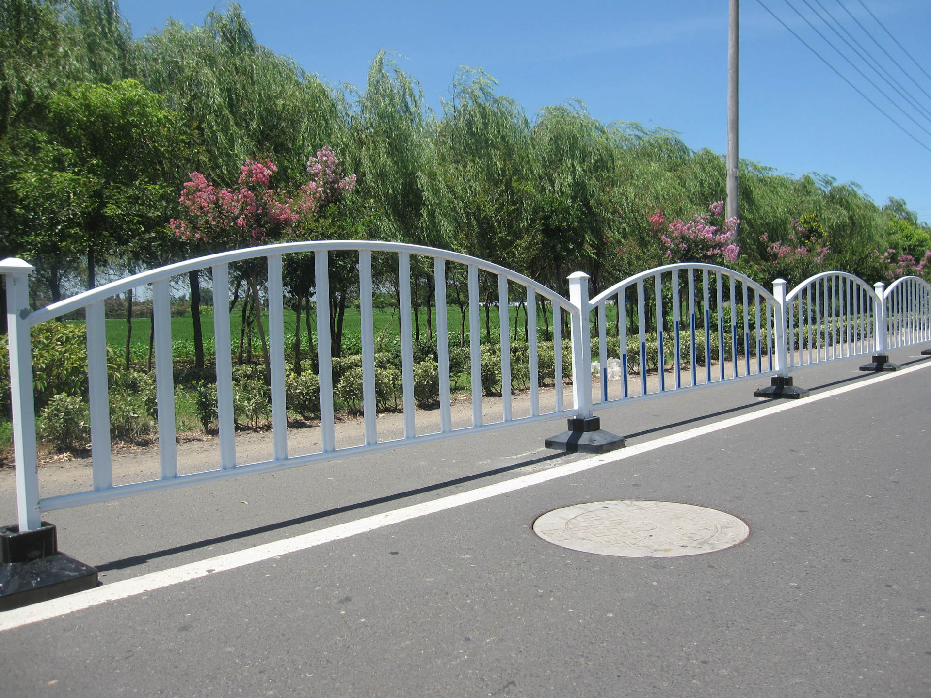 寧波道路護(hù)欄多少錢(qián)一米？